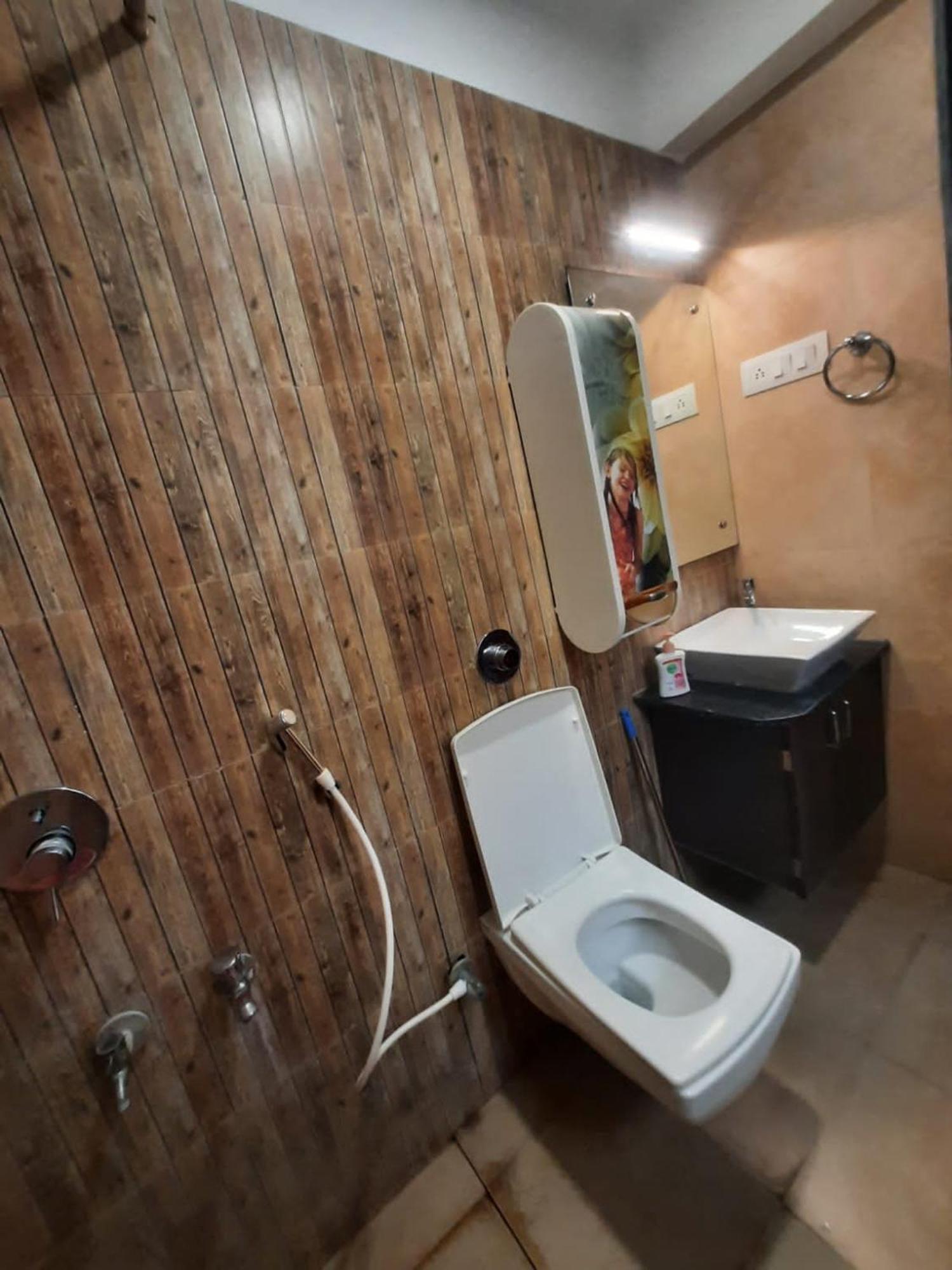 דירות אינדורה Staeg Skyline View 3Bhk - 1404 מראה חיצוני תמונה