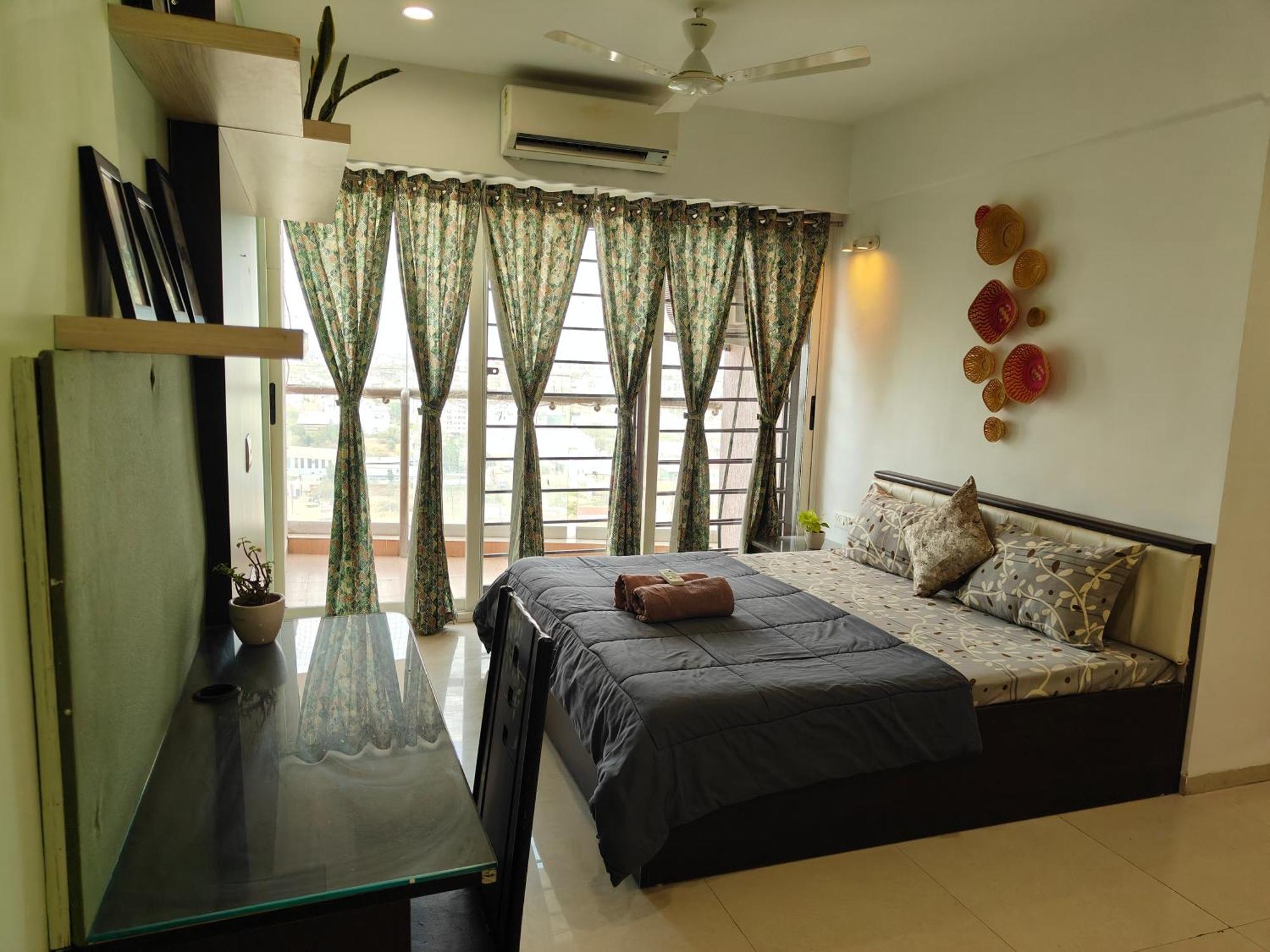 דירות אינדורה Staeg Skyline View 3Bhk - 1404 מראה חיצוני תמונה